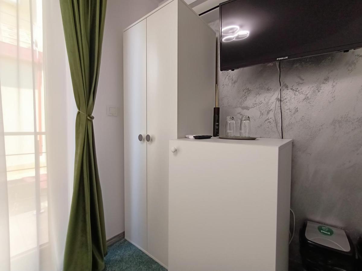 Casa Tiky Hotel Timisoara Exterior photo