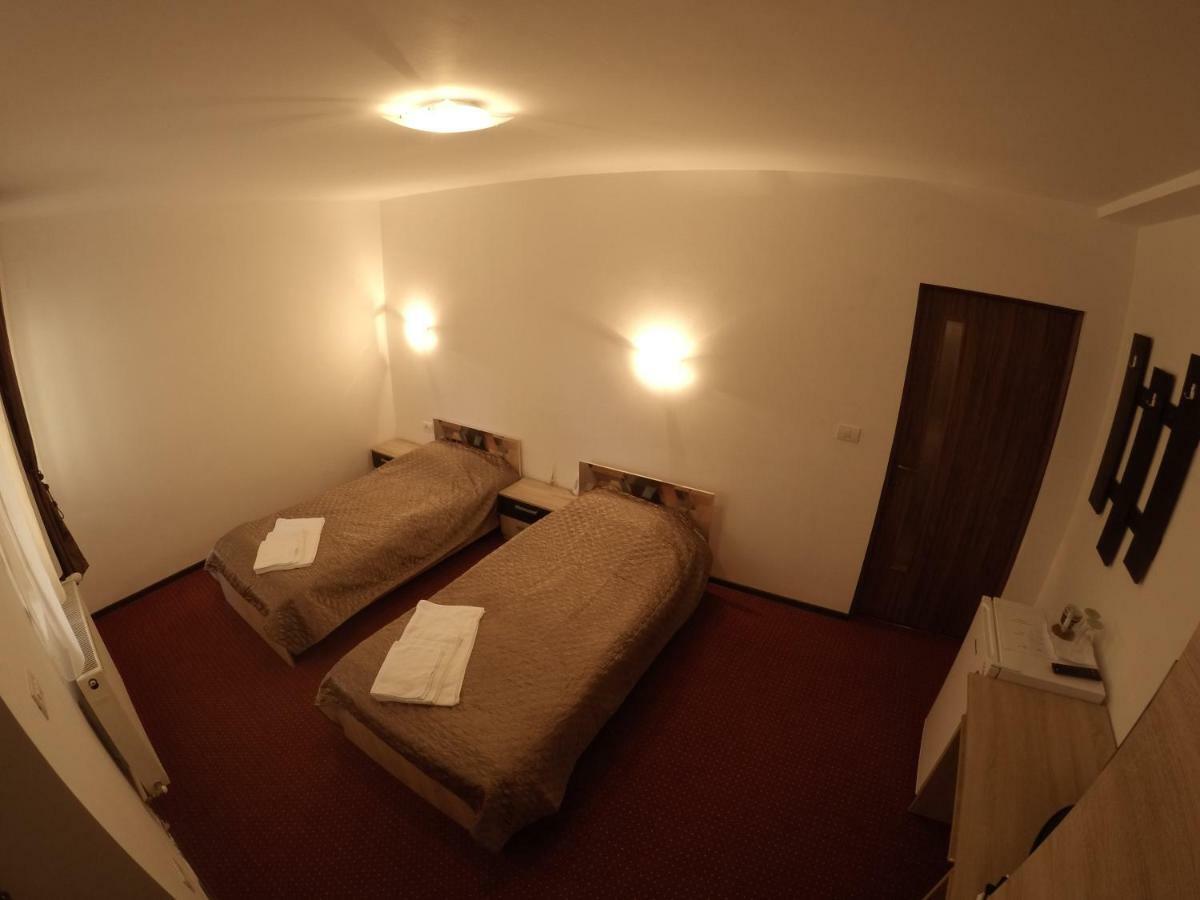 Casa Tiky Hotel Timisoara Exterior photo